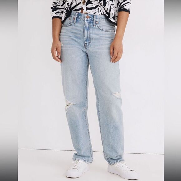 NWT Madewell Relaxed Jeans in Cresthaven Wash: Ripped Edition in size 26 - Picture 2 of 16